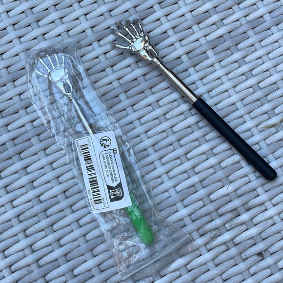 NEW- Skeleton /Ghost Hand Back Scratcher - Picture 2 of 7